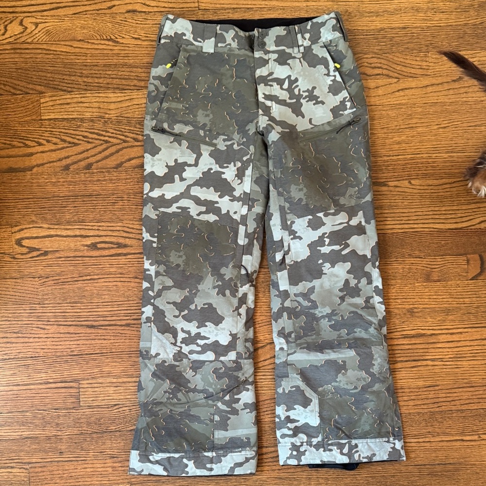 Obermeyer Kids Ski Pants in Camouflage (Green and Orange)
